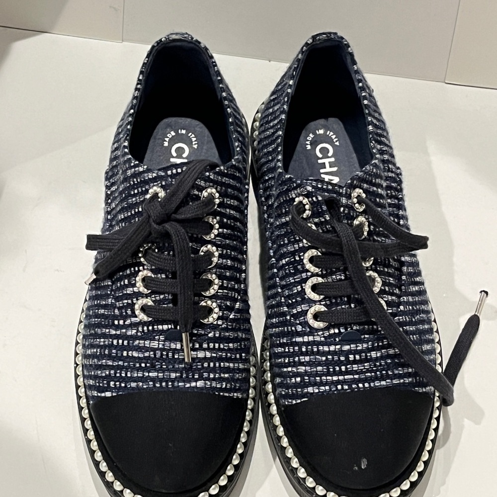 Chanel pearl shoes